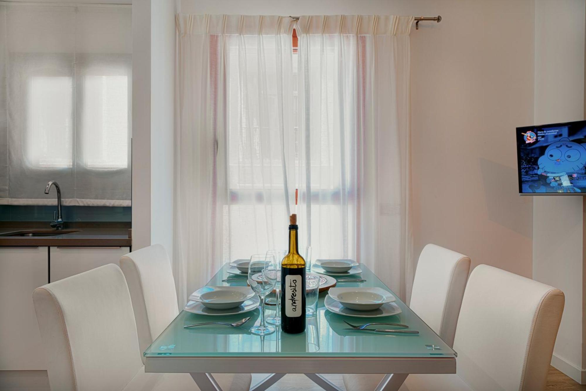 Caleta Homes - Apartamentos Pompidou 말라가 객실 사진